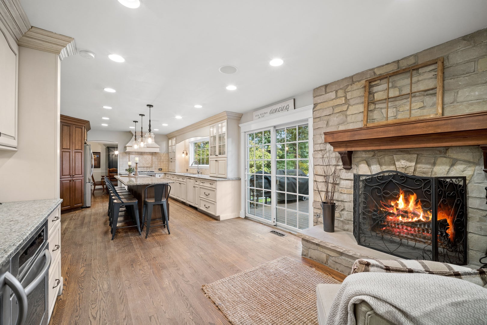 895 Ellynwood Drive