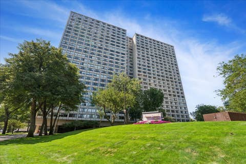 Photo of 4850 S Lake Park Avenue #1201, Chicago, IL 60615 (MLS # 12705188)