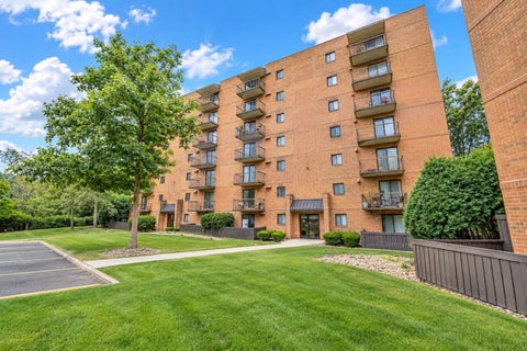 Tiny photo for 6040 Lake Bluff Drive #202, Tinley Park, IL 60477 (MLS # 12766047)