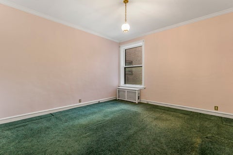 Tiny photo for 5757 S Kenwood Avenue #1, Chicago, IL 60637 (MLS # 12748930)
