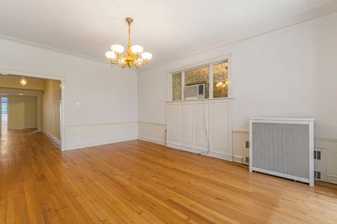 Tiny photo for 5757 S Kenwood Avenue #1, Chicago, IL 60637 (MLS # 12748930)