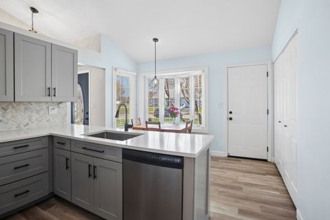 Tiny photo for 100 Longford Drive, Elgin, IL 60120 (MLS # 12601320)