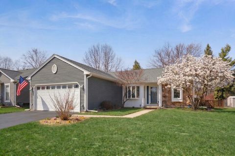 Tiny photo for 100 Longford Drive, Elgin, IL 60120 (MLS # 12601320)