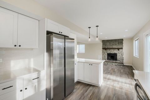 Tiny photo for 141 Timberlane Road, Matteson, IL 60443 (MLS # 12602998)