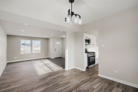 Tiny photo for 141 Timberlane Road, Matteson, IL 60443 (MLS # 12602998)