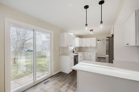 Tiny photo for 141 Timberlane Road, Matteson, IL 60443 (MLS # 12602998)