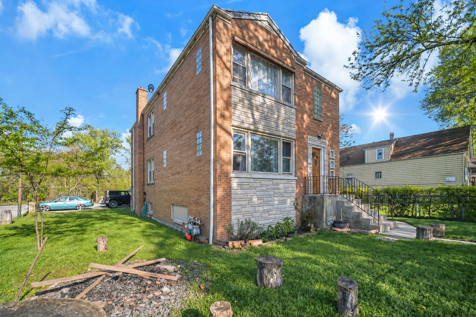 3257 N Kostner Avenue