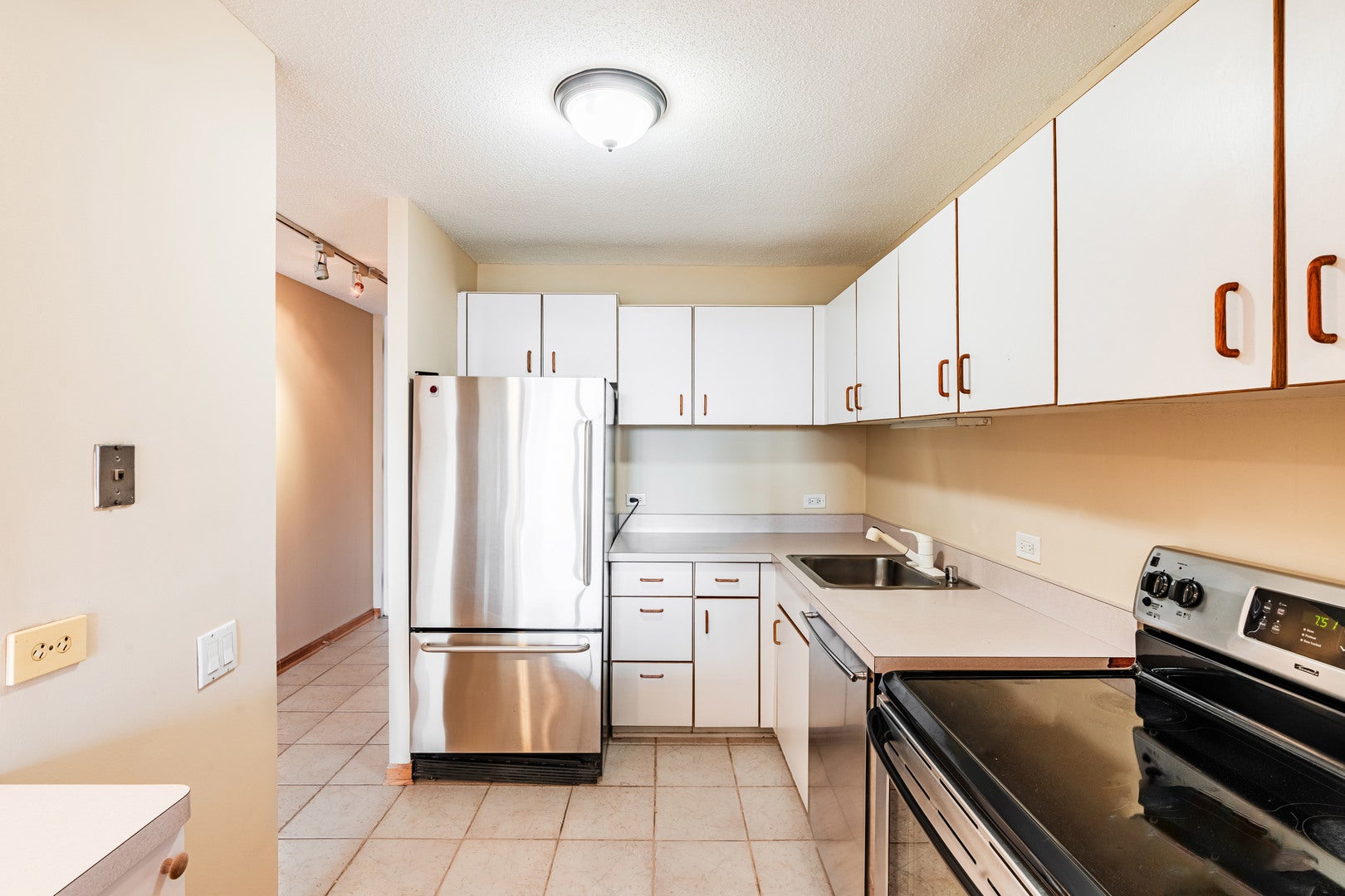 405 N Wabash Avenue 2207