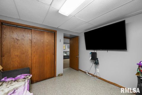 Tiny photo for 3430 W LOCUST Street, Davenport, IA 52804 (MLS # QC4263350)