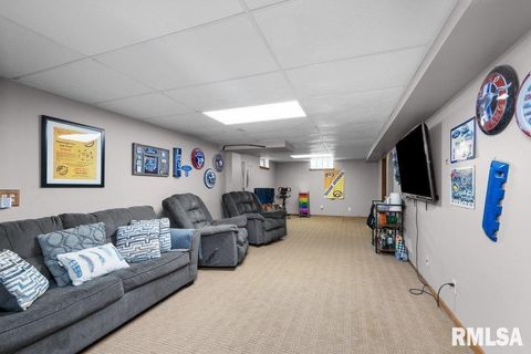 Tiny photo for 3430 W LOCUST Street, Davenport, IA 52804 (MLS # QC4263350)