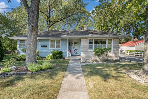 Photo of 1991 Indiana Avenue, Lansing, IL 60438 (MLS # 12487370)