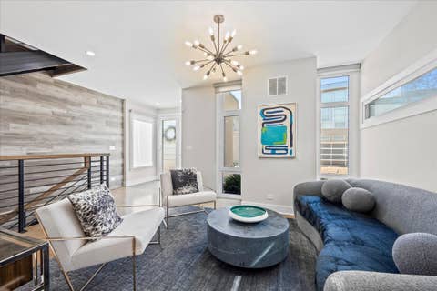 Tiny photo for 2009 Skyelar Court, Highland Park, IL 60035 (MLS # 12696254)