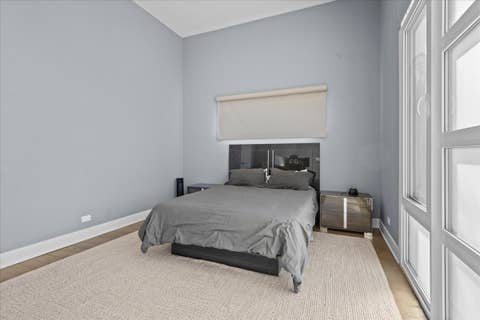 Tiny photo for 2009 Skyelar Court, Highland Park, IL 60035 (MLS # 12696254)