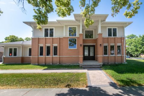 A home in Park Ridge