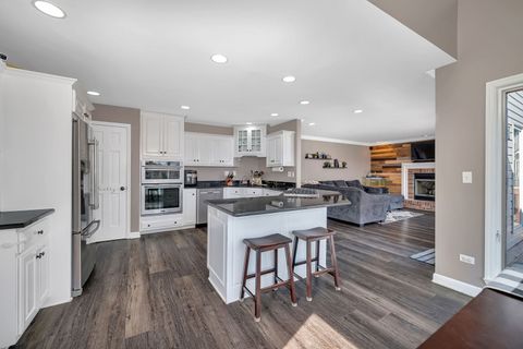 Tiny photo for 208 Santos Avenue, Minooka, IL 60447 (MLS # 12603466)