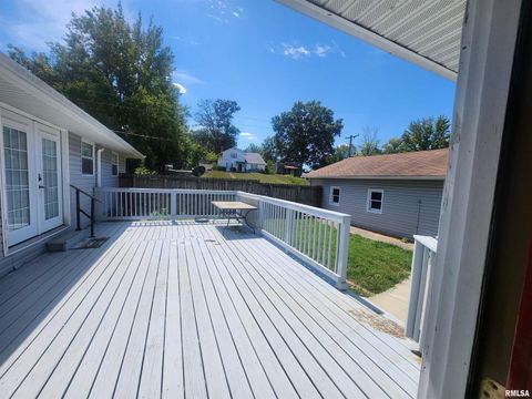 Tiny photo for 3 S Beaucoup Street, Pinckneyville, IL 62274 (MLS # EB459558)