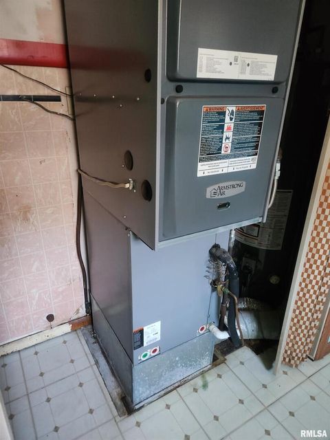 Tiny photo for 3 S Beaucoup Street, Pinckneyville, IL 62274 (MLS # EB459558)