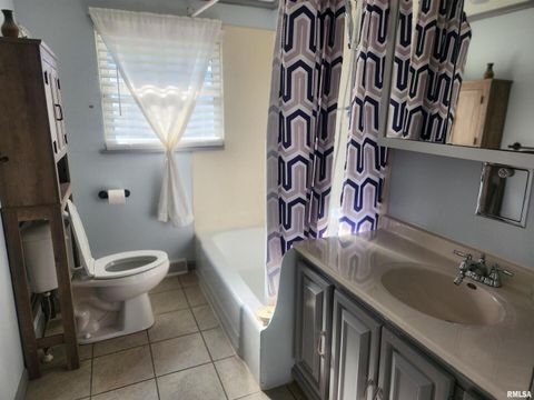 Tiny photo for 3 S Beaucoup Street, Pinckneyville, IL 62274 (MLS # EB459558)