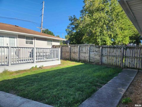 Tiny photo for 3 S Beaucoup Street, Pinckneyville, IL 62274 (MLS # EB459558)