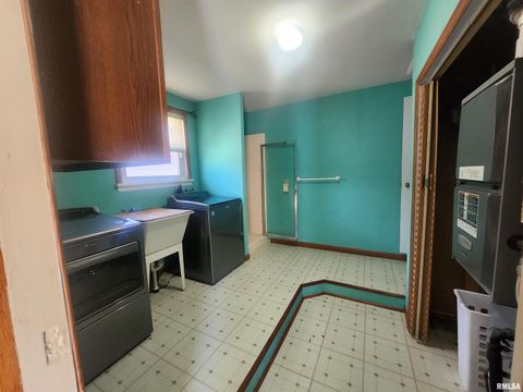 Tiny photo for 3 S Beaucoup Street, Pinckneyville, IL 62274 (MLS # EB459558)