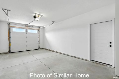 Tiny photo for 559 N 4TH Avenue, Eldridge, IA 52748 (MLS # QC4267958)