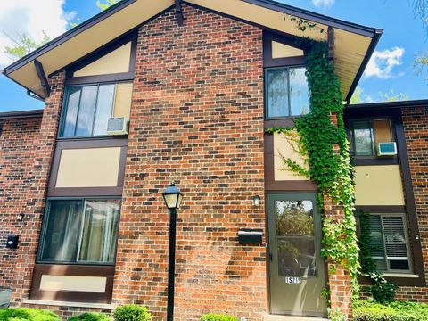 Tiny photo for 1 S 215 Stratford Lane, Villa Park, IL 60181 (MLS # 12463568)