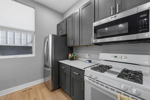 Tiny photo for 925 N Willard Court #2E, Chicago, IL 60642 (MLS # 12586434)