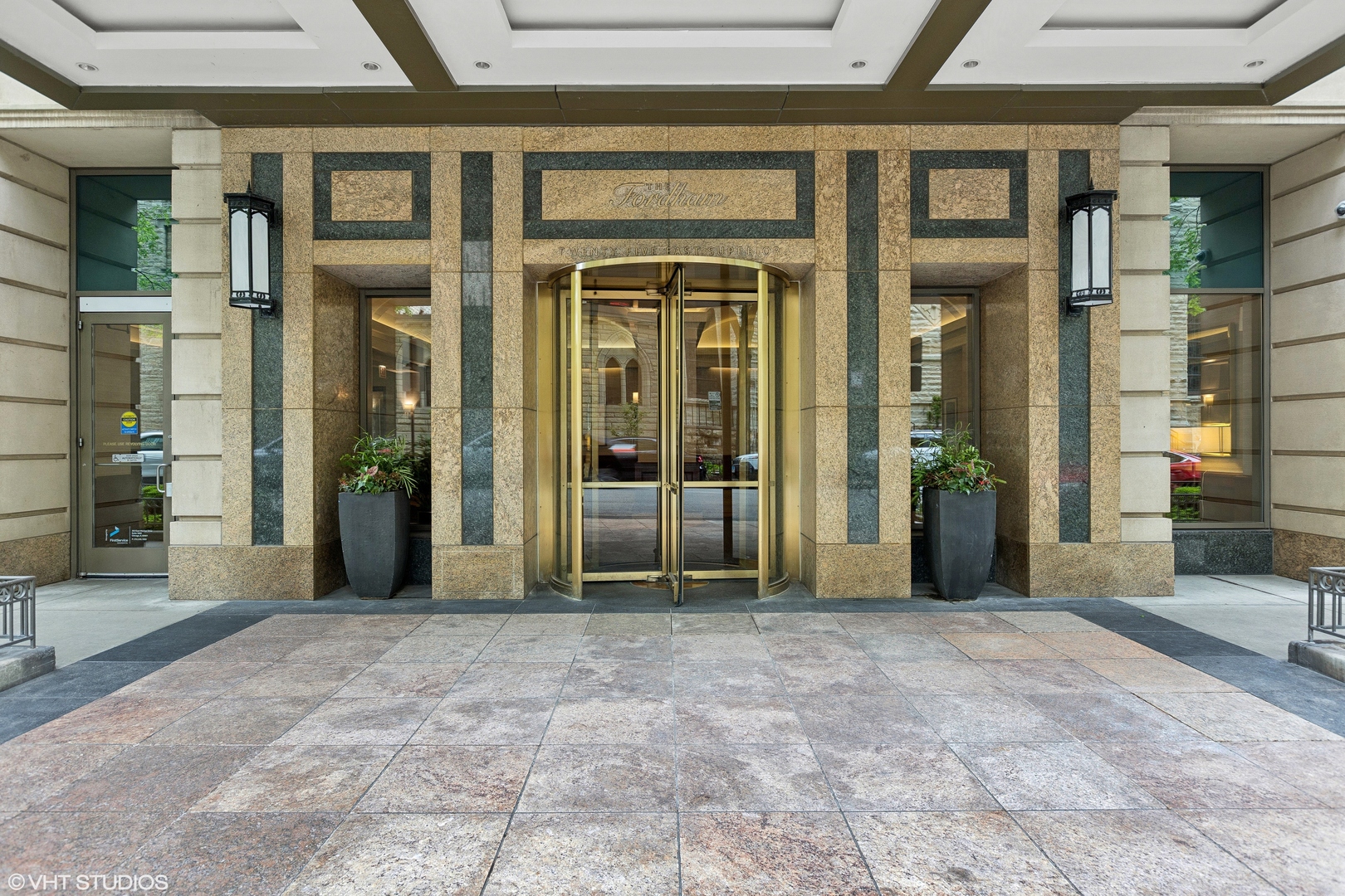 25 E Superior Street 3402