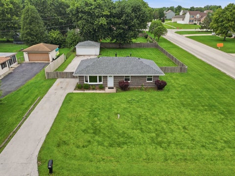 Photo of Plainfield, IL 60586 (MLS # 12789364)