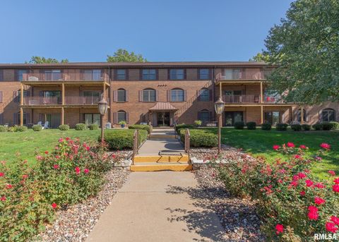 Photo of 1350 Kimberly Ridge Road #310, Bettendorf, IA 52722 (MLS # 12553168)