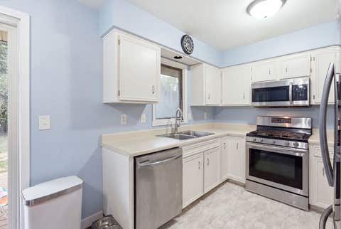 Tiny photo for 126 NE Queensbury Place NE, Poplar Grove, IL 61065 (MLS # 12683651)