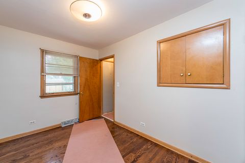 Tiny photo for 2712 W Grove Avenue W, Waukegan, IL 60085 (MLS # 12476570)