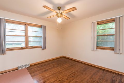 Tiny photo for 2712 W Grove Avenue W, Waukegan, IL 60085 (MLS # 12476570)