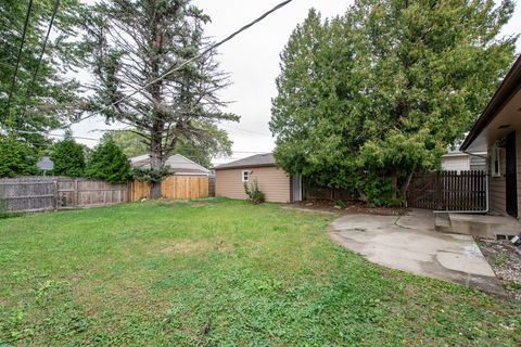 Tiny photo for 2712 W Grove Avenue W, Waukegan, IL 60085 (MLS # 12476570)