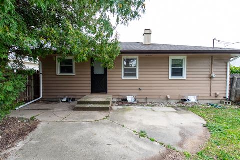 Tiny photo for 2712 W Grove Avenue W, Waukegan, IL 60085 (MLS # 12476570)