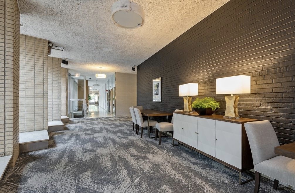 3950 N Lake Shore Drive 1428