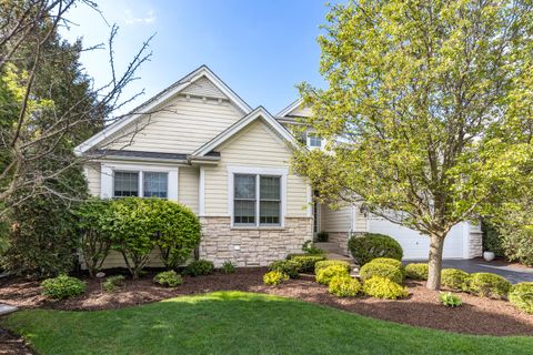 Photo of 2701 W Walnut Court, Woodridge, IL 60517 (MLS # 12633638)