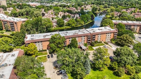 Tiny photo for 201 Lake Hinsdale Drive #405, Willowbrook, IL 60527 (MLS # 12742143)