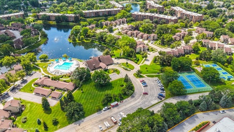 Tiny photo for 201 Lake Hinsdale Drive #405, Willowbrook, IL 60527 (MLS # 12742143)