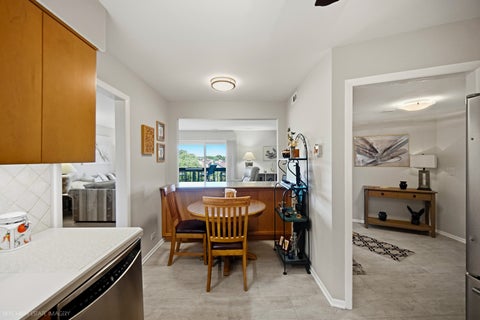 Tiny photo for 201 Lake Hinsdale Drive #405, Willowbrook, IL 60527 (MLS # 12742143)