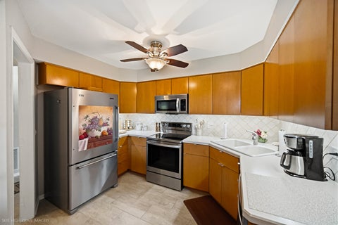 Tiny photo for 201 Lake Hinsdale Drive #405, Willowbrook, IL 60527 (MLS # 12742143)
