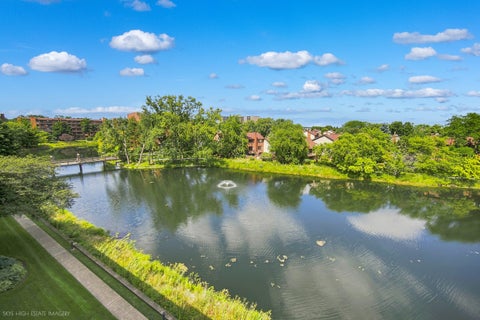 Tiny photo for 201 Lake Hinsdale Drive #405, Willowbrook, IL 60527 (MLS # 12742143)