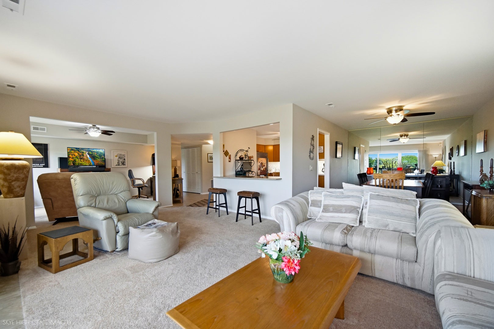 201 Lake Hinsdale Drive 405