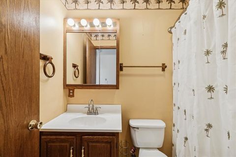 Tiny photo for 1045 Sweetbriar Lane, Clinton, IA 52732 (MLS # 100000066)