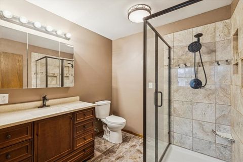 Tiny photo for 1045 Sweetbriar Lane, Clinton, IA 52732 (MLS # 100000066)