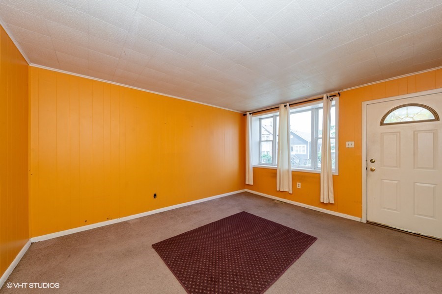 539 W 43rd Place