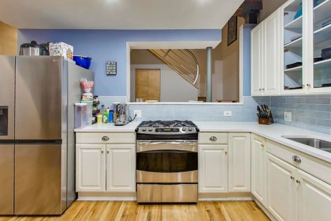 Tiny photo for 1140 W Cornelia Avenue #D, Chicago, IL 60657 (MLS # 12528087)