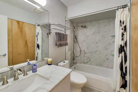 Tiny photo for 1140 W Cornelia Avenue #D, Chicago, IL 60657 (MLS # 12528087)