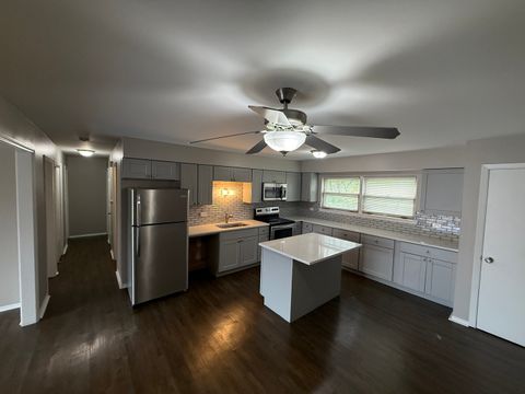 Tiny photo for 1 Scotdale Road #3, La Grange Park, IL 60526 (MLS # 12634782)