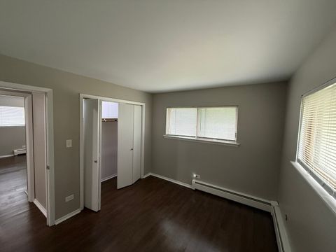 Tiny photo for 1 Scotdale Road #3, La Grange Park, IL 60526 (MLS # 12634782)